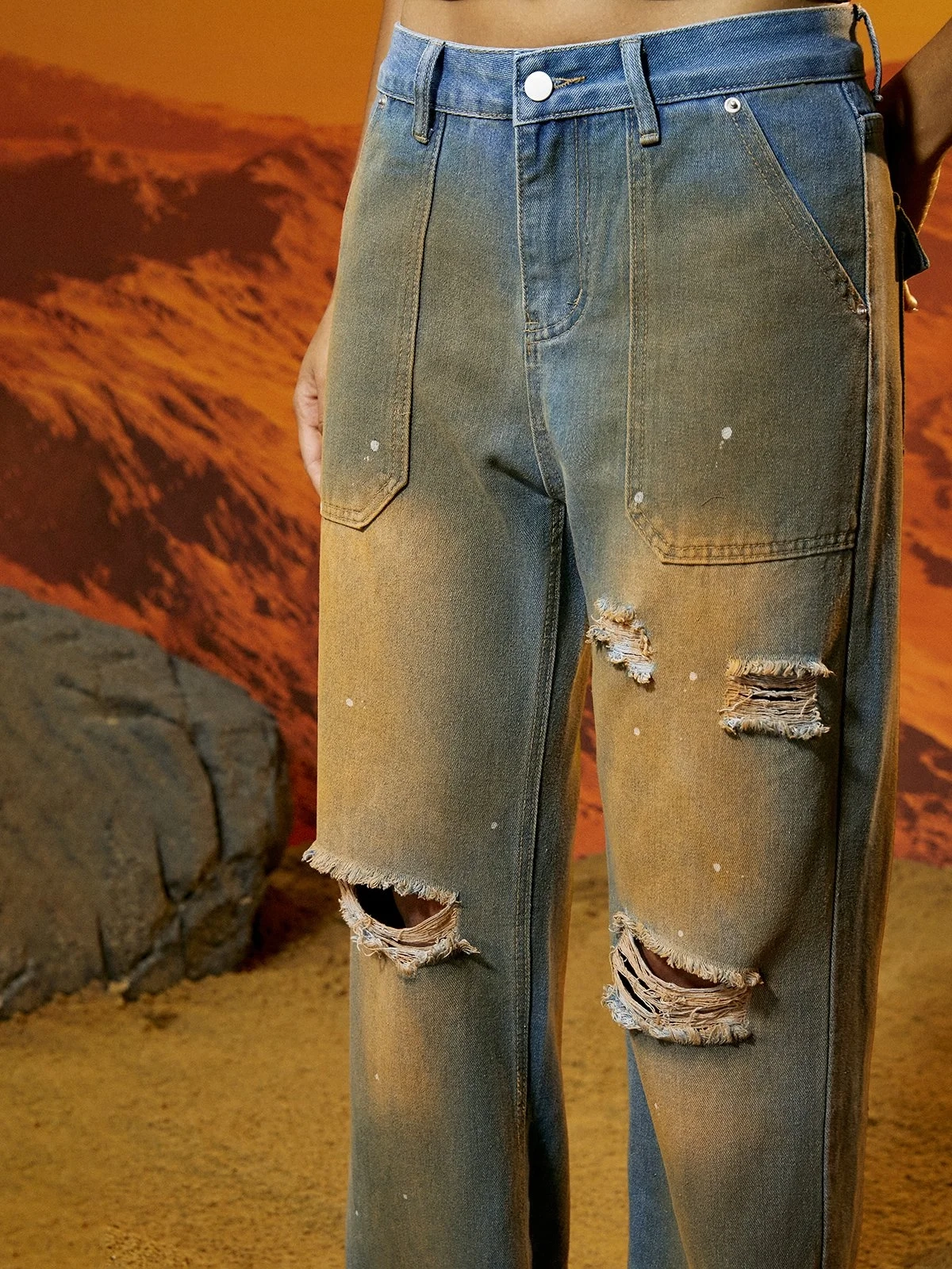 Cut Out Denim Ombre Jeans