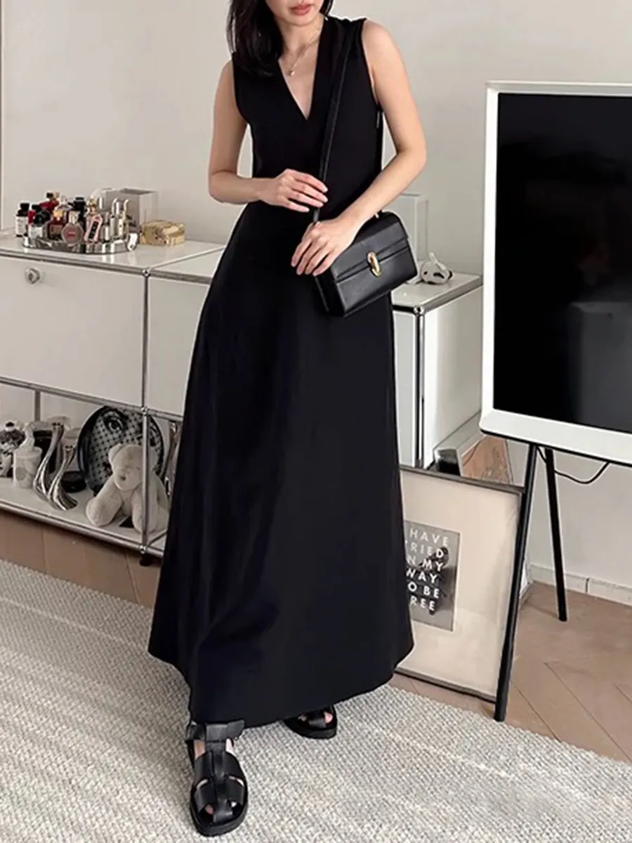 Women's V-neck Silhouette Casual Sleeveless Dress