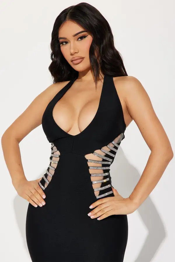 Carmen Bandage Maxi Dress - Black