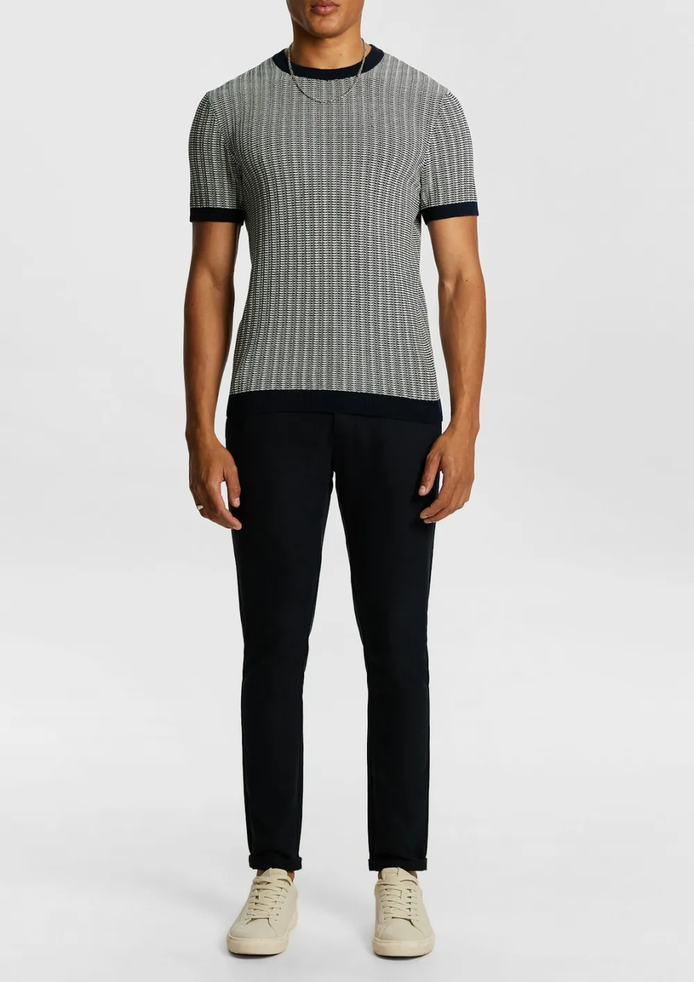 Geometric Pattern Knit Short Sleeve Tee