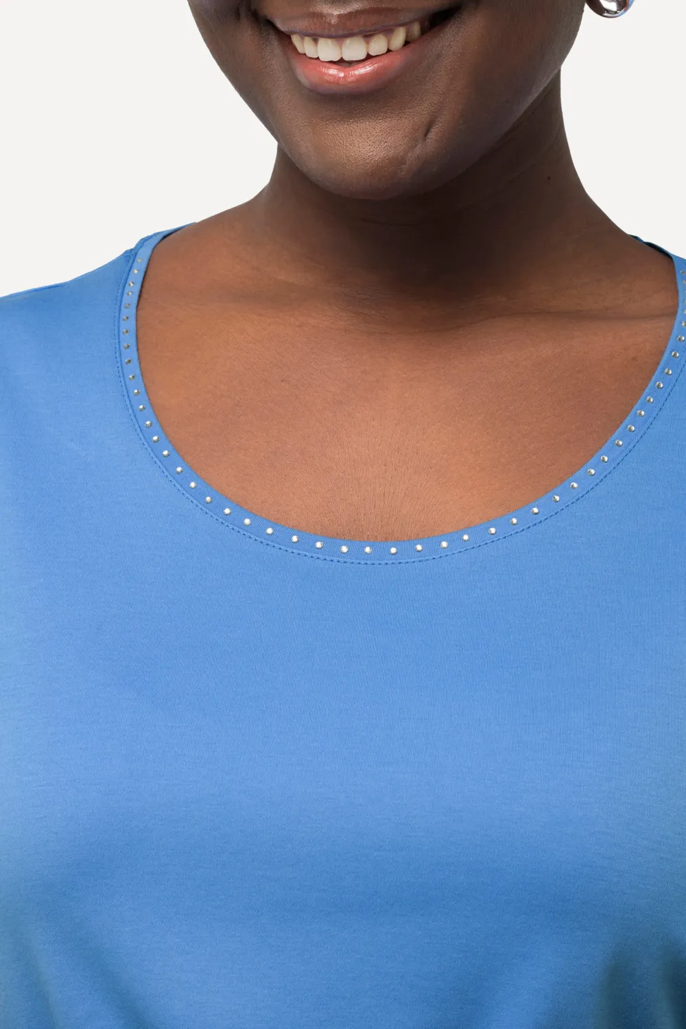 Women's Round Neck Vest With Diamond Studded Collar