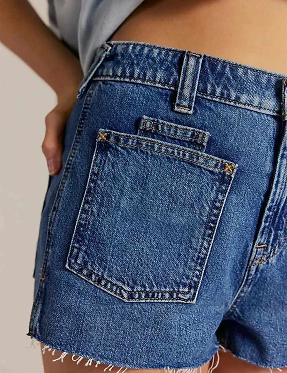 Pocket Hot Shorts Button Raw Edge Denim Shorts