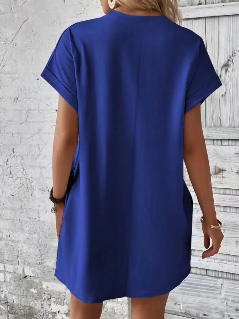 Pocketed Round Neck Short Sleeve Casual Dress