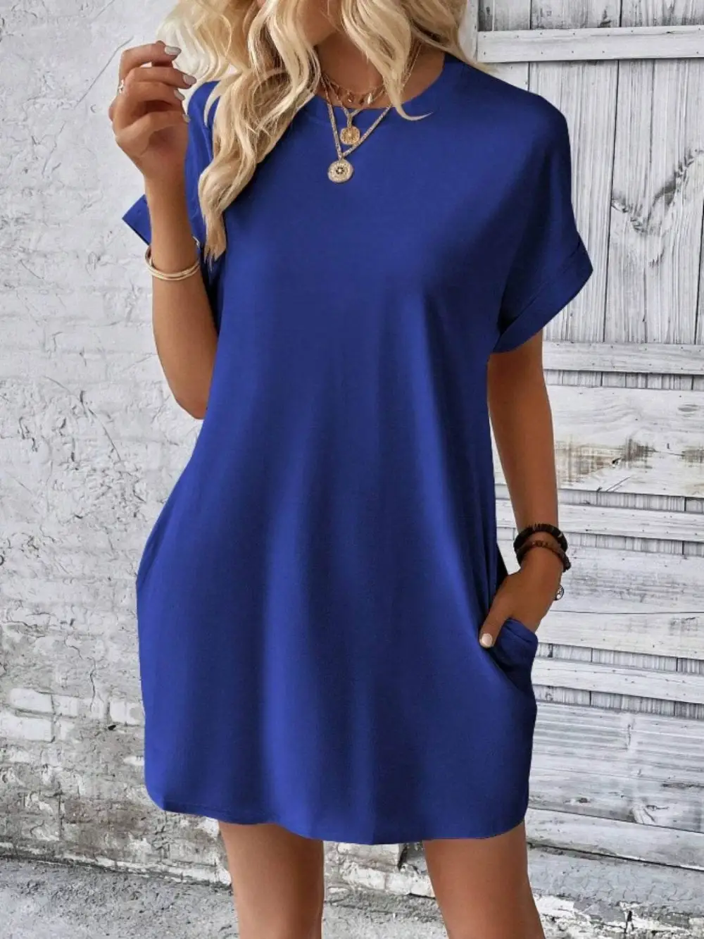 Pocketed Round Neck Short Sleeve Casual Dress