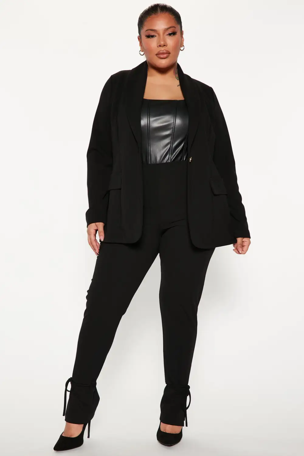 Head Of The Table Pant Suit - Black