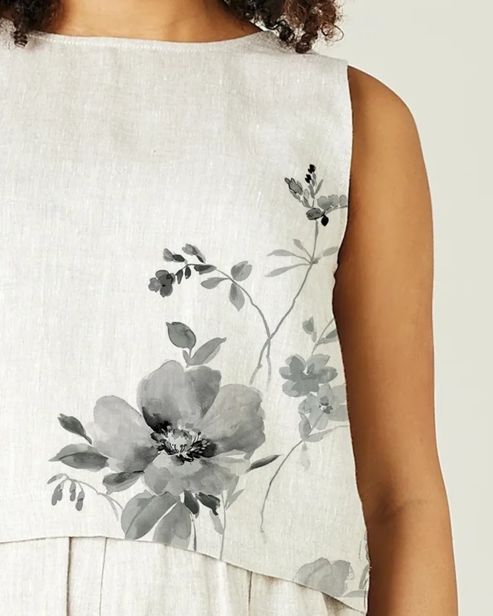 NATURAL LINEN TOP