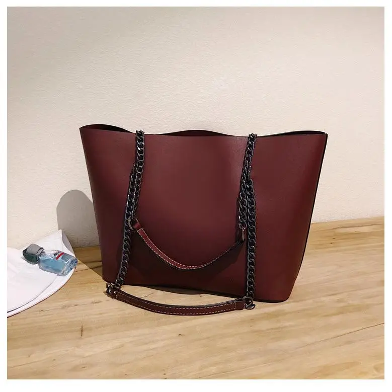 Structured Roomy Chain Strap Tote Bag