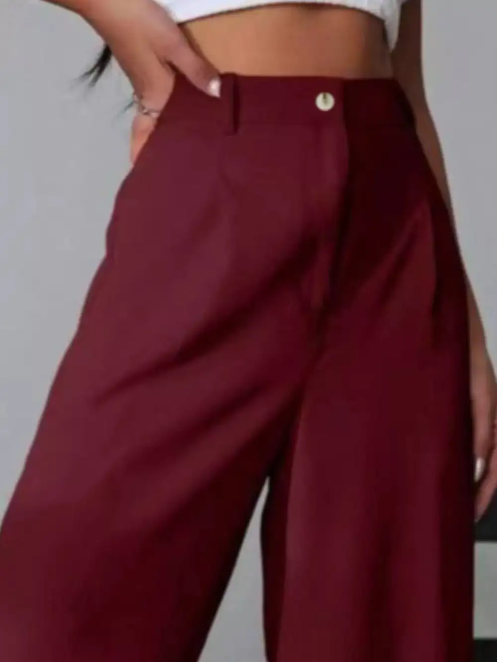 Relaxed Wide Leg Pleated Pants