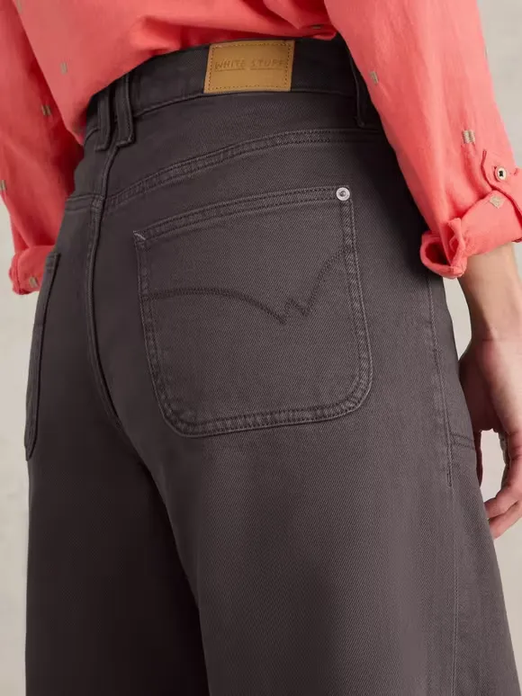 Cropped Wide Leg Jean