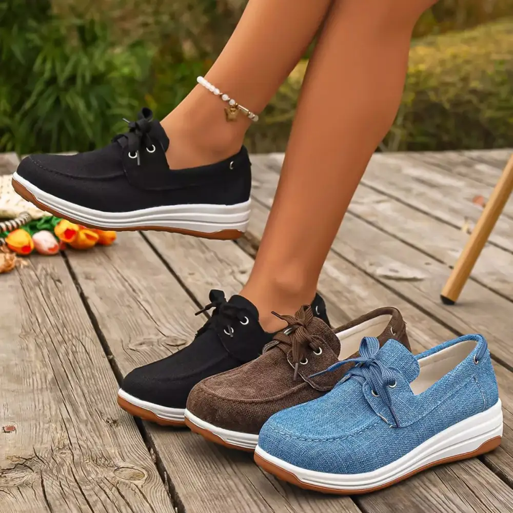 Lace-Up Round Toe Sneakers