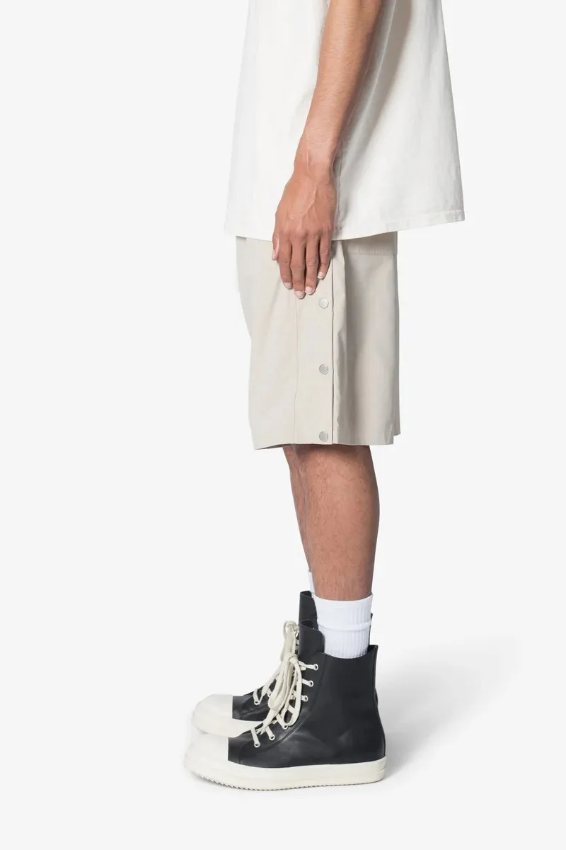 LIGHT GREY ELASTIC WAIST SHORTS