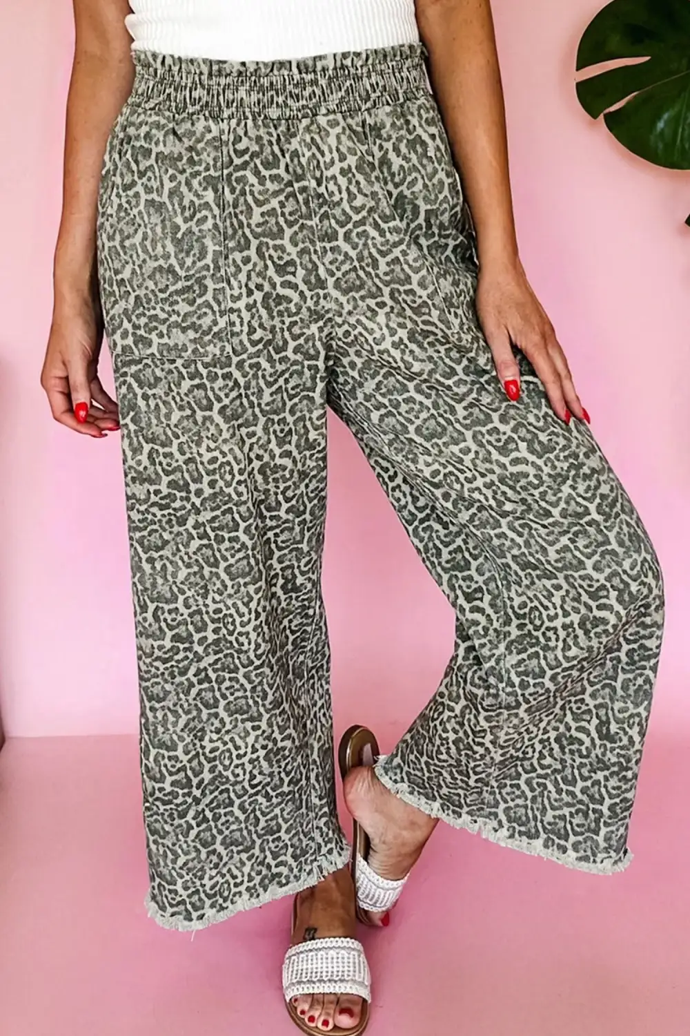 Loose Elastic Waist Raw Hem Leopard Jeans