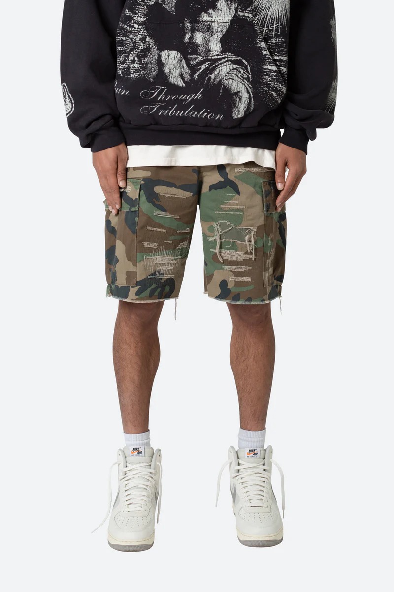 DISTRESSED CARGO SHORTS