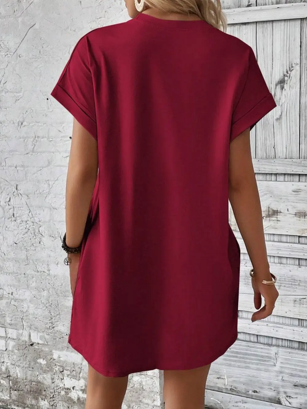 Relaxed Round Neck Short Sleeve Mini Dress