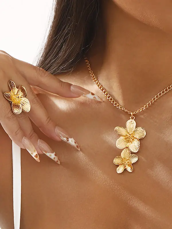 Floral Necklace And Necklace And Ring Set
