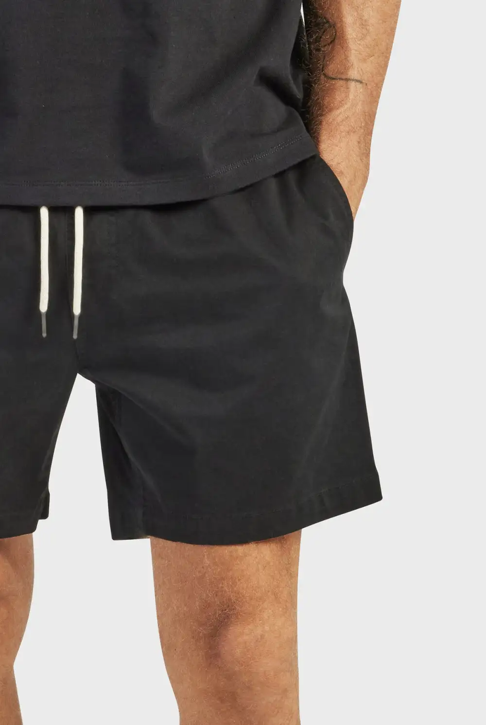 Volley Short-Black