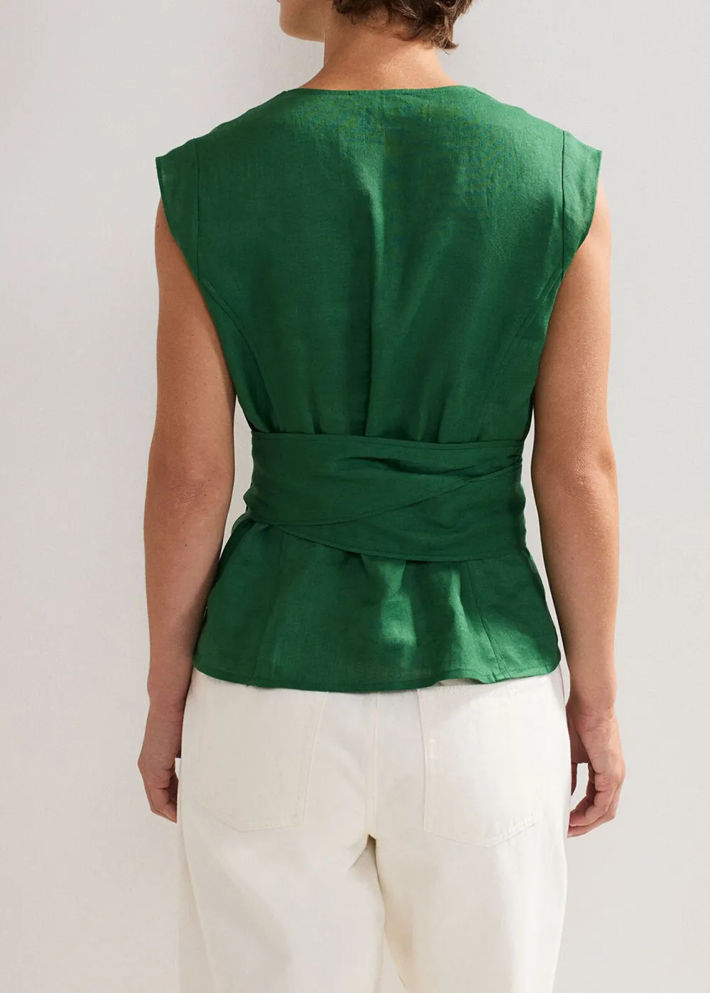 Minimalist Lightweight Sleeveless Lace-Up Shirt