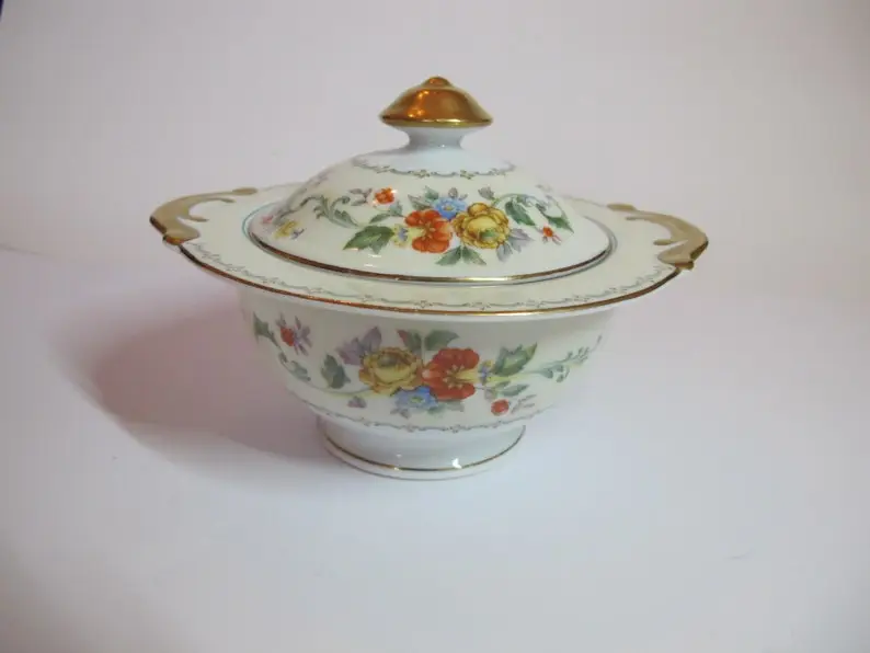 Meito China, set of serving dishes, occupied Japan, between 1945 and 1952