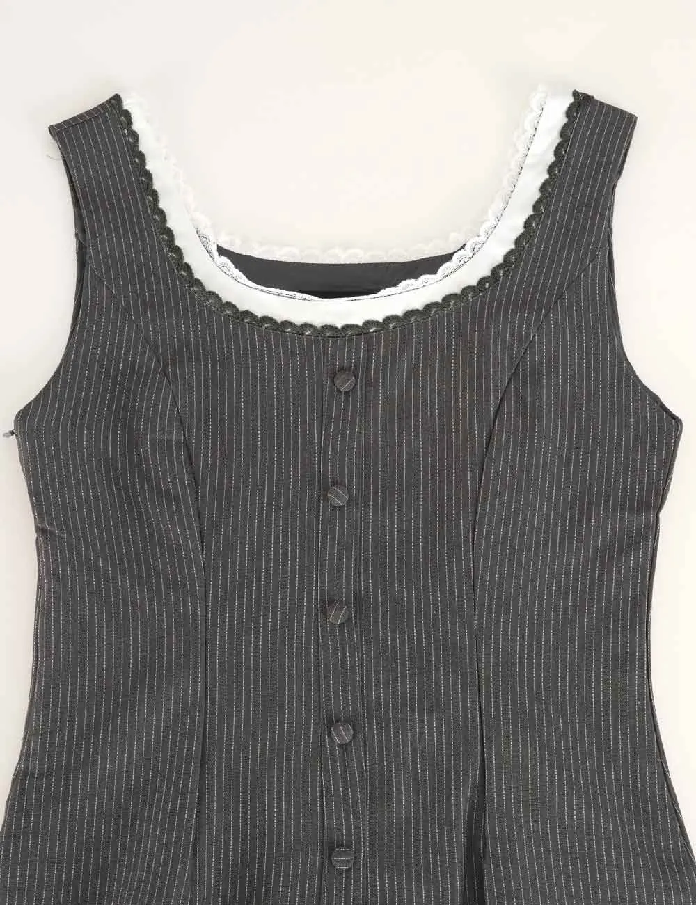 Chic Lace Trim Button Front Sleeveless Tank Top