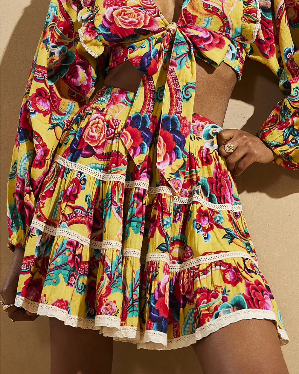 Yellow Cotton Art Print Pleated Skirts