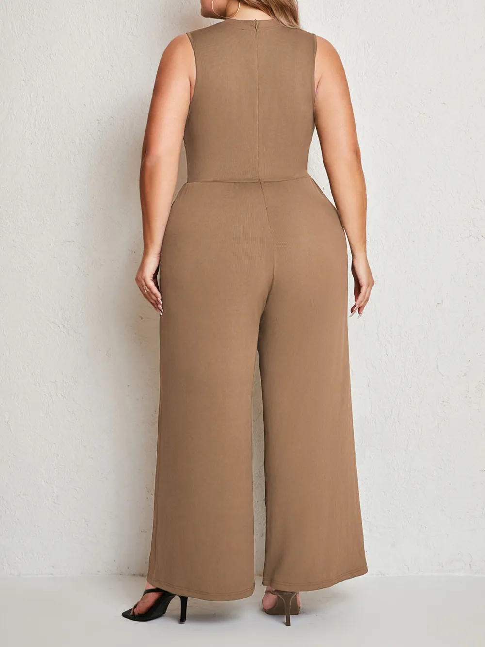 Ladies New Solid Color Sleeveless Straight Pants Suit