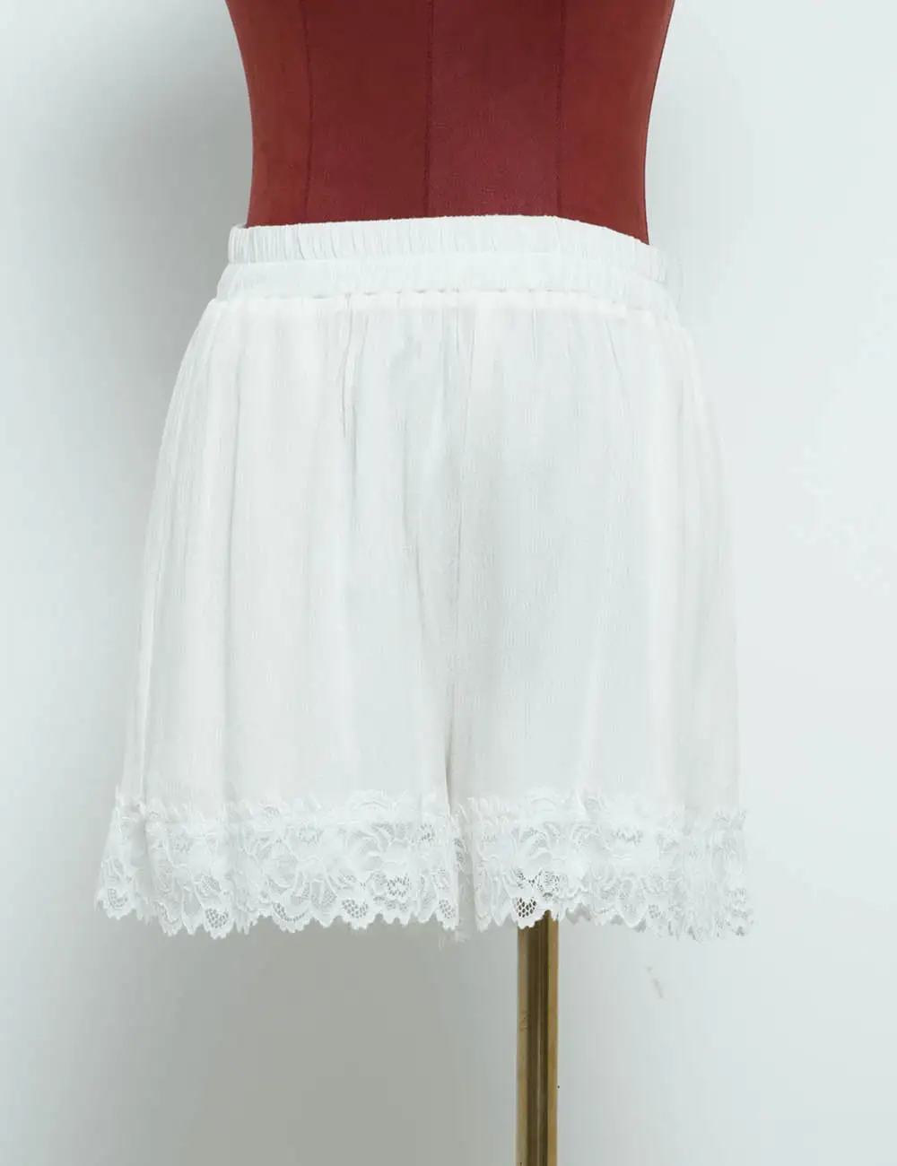 Boho Cozy Wide Leg Lace Hemline Shorts