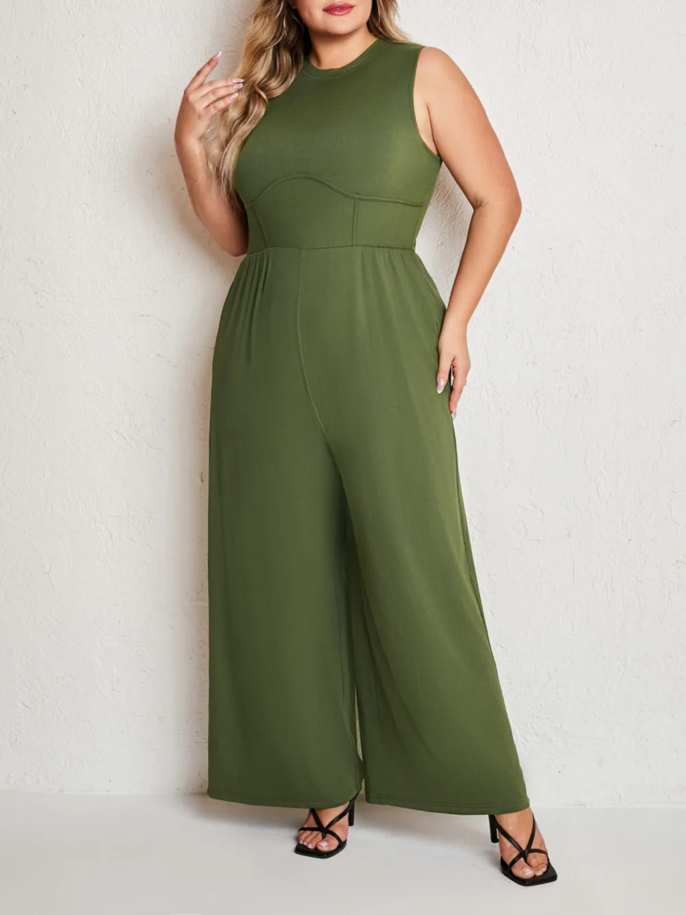 Ladies New Solid Color Sleeveless Straight Pants Suit