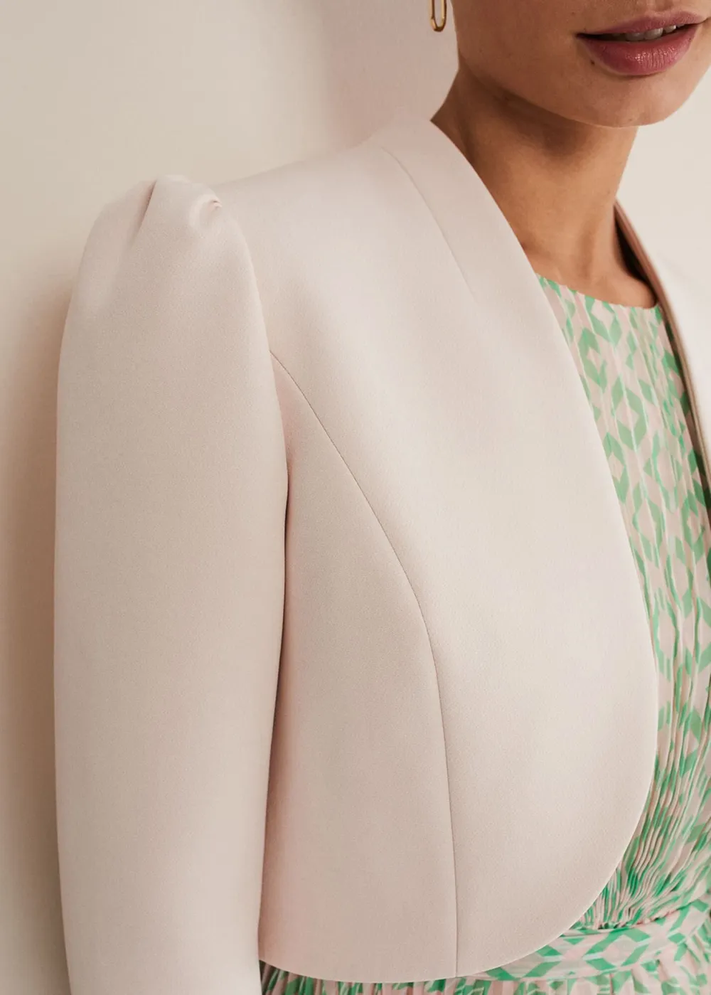 Fashionable And Versatile Women's Short Jacket