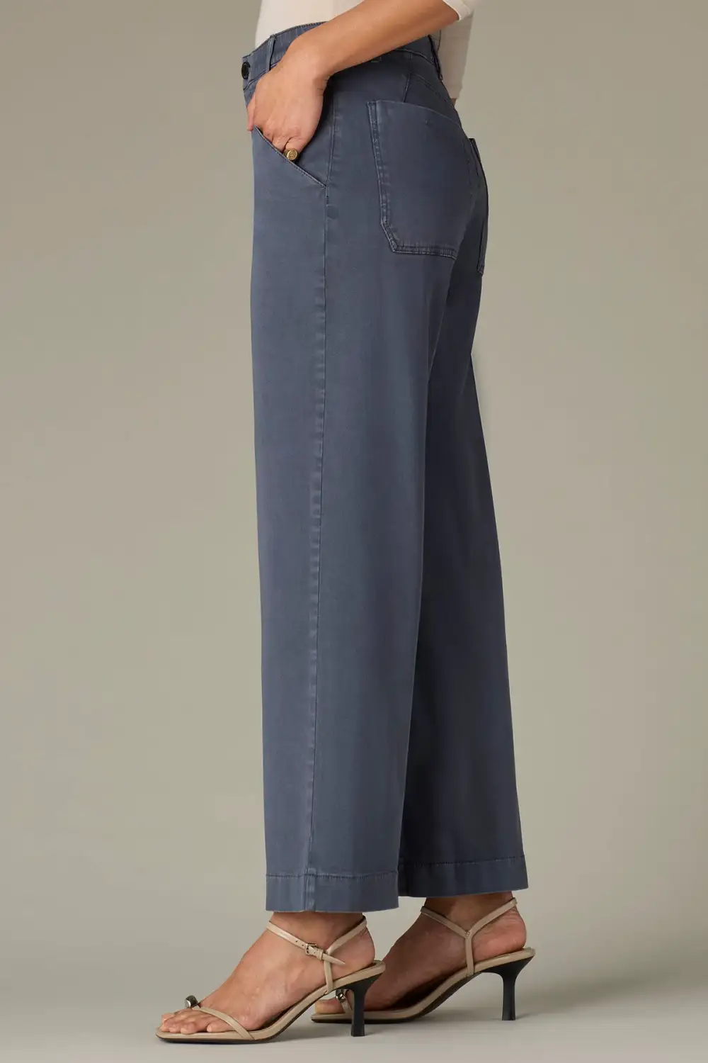 Petite V-Yoke Wide Leg Pants