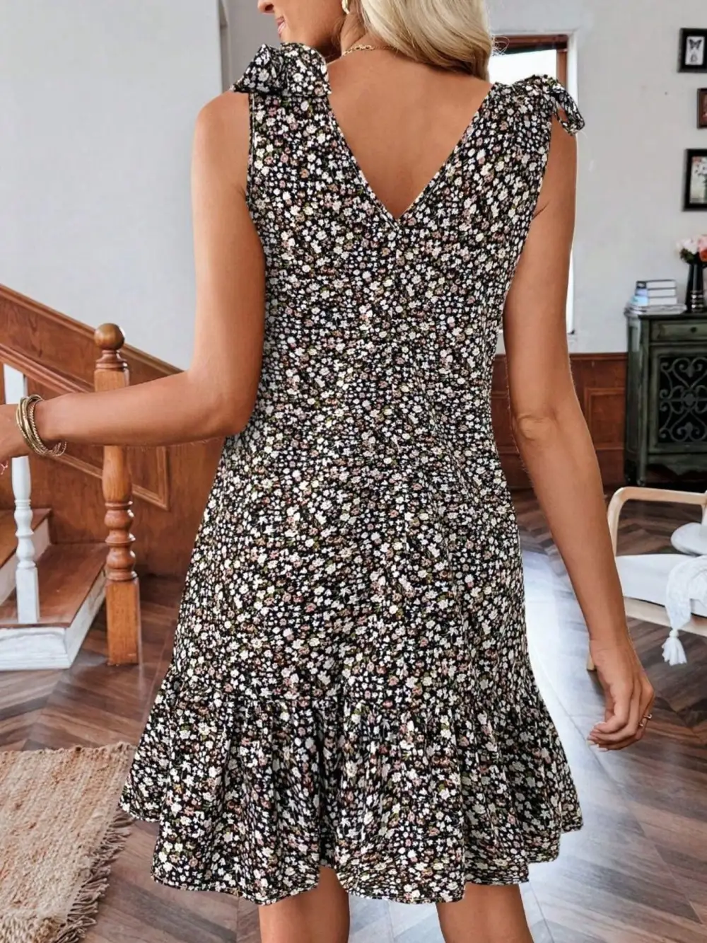Textured Detail Floral Printed Ruffle Mini Dress