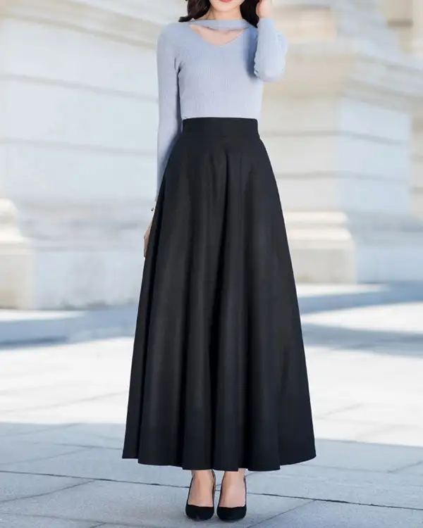 Relaxed Pocketed Wool Maxi Skirt