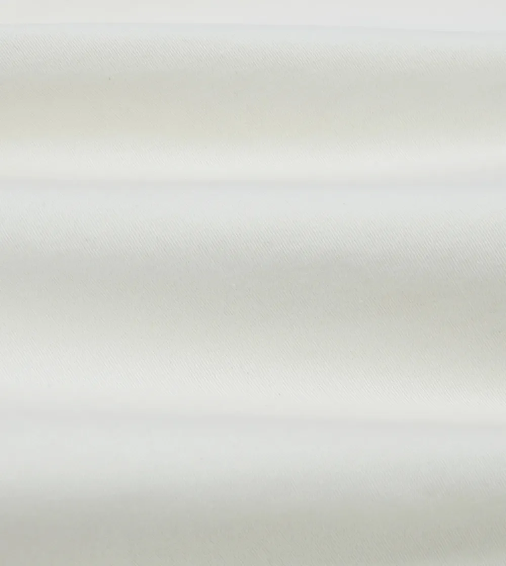 Daily Washed Ecru Cotton Twill Single-Pleat Shorts Casual Style