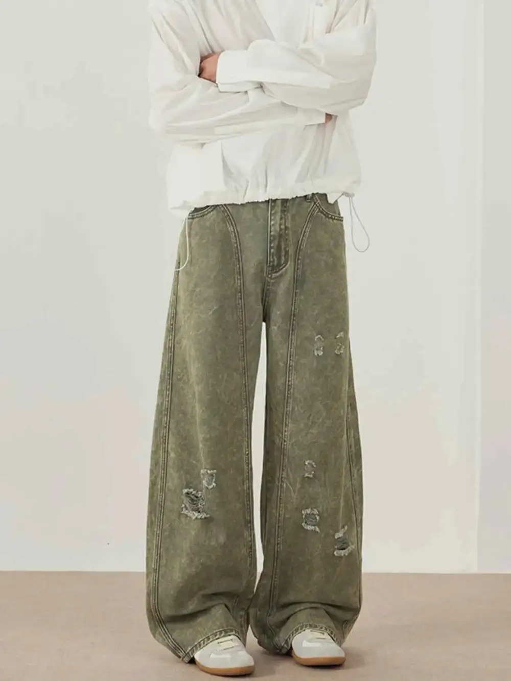 Washed Wide Leg Distressed Pants
