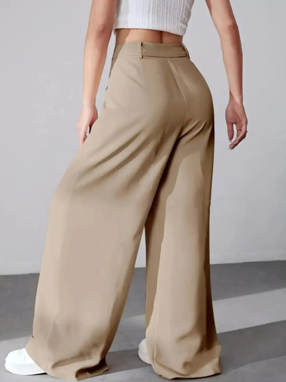Relaxed Wide Leg Pleated Pants