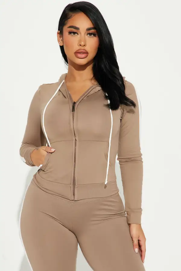 Tennis Courts III Zip Set - Taupe