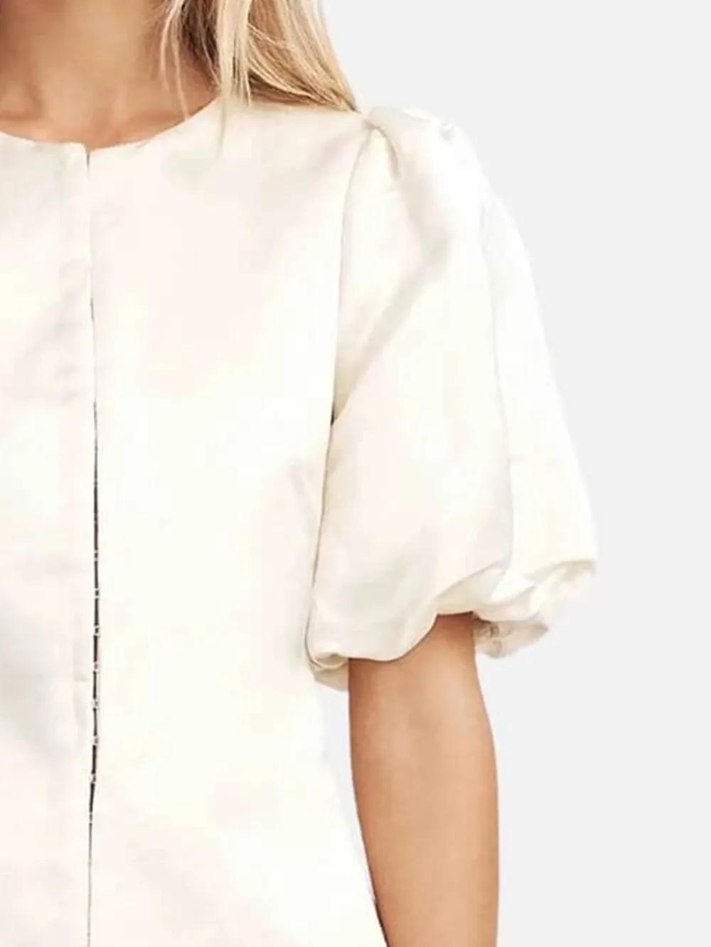 Decor Pocket Mid Rise Shorts