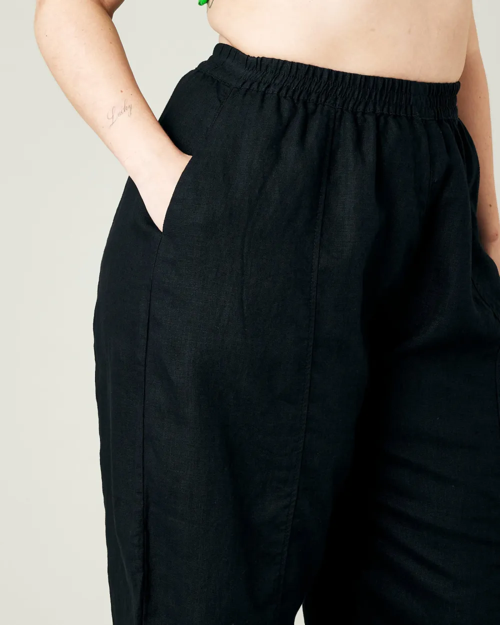 BLACK LINEN TROUSERS