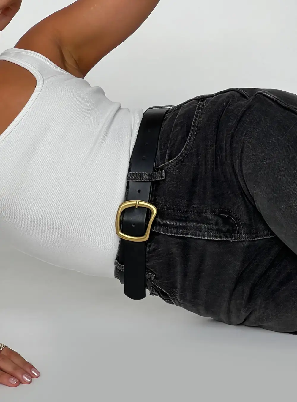 Lightweight Buckle Faux Leather Belt