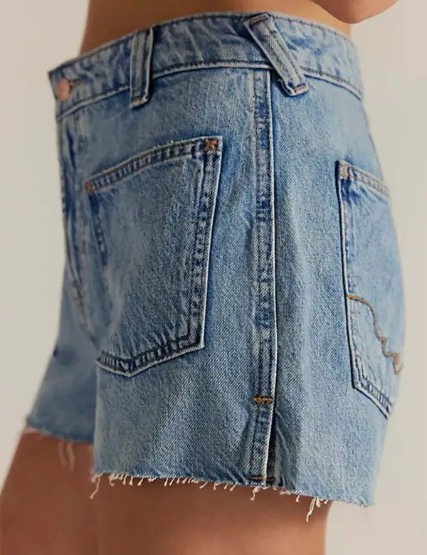 Pocket Hot Shorts Button Raw Edge Denim Shorts