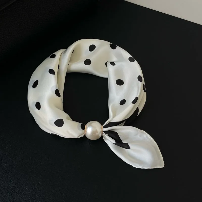 🧣 Effortless Glamour: Pop-On Pearl Necklace Scarf ✨
