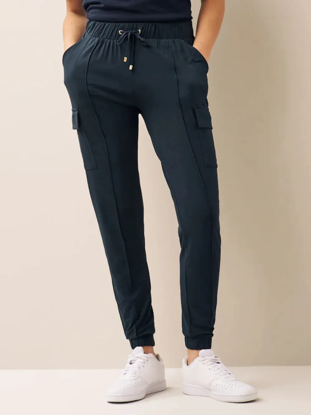 Solid Color Tapered Leg Workout Pants