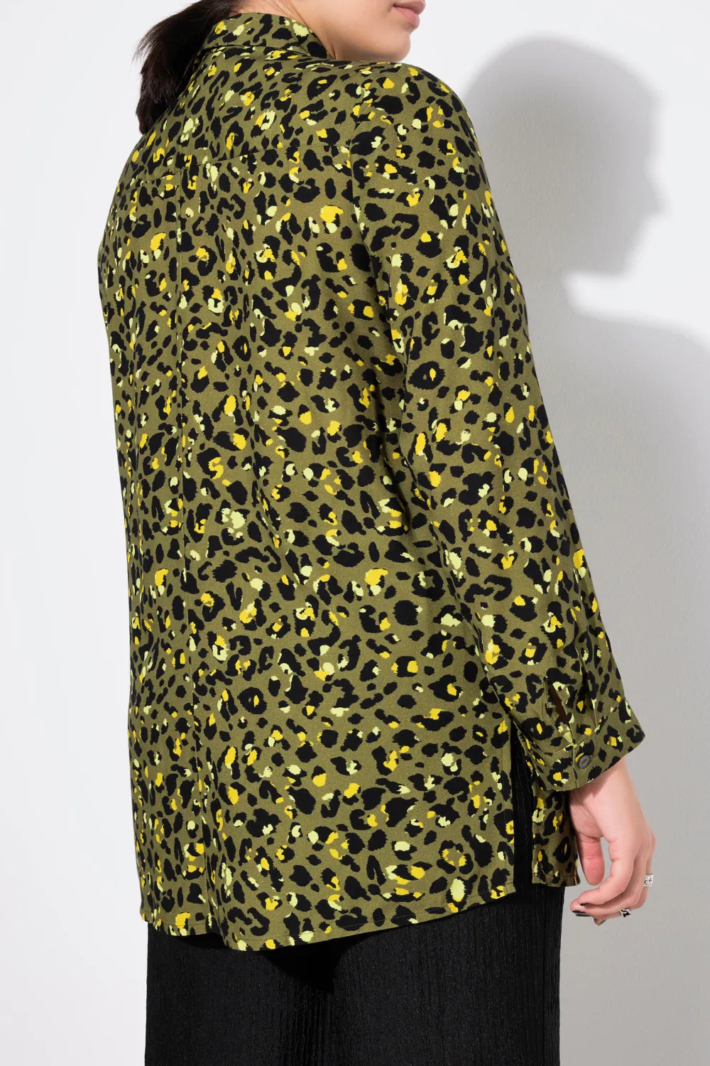 Viscose Fiber Loose Fitting Shirt