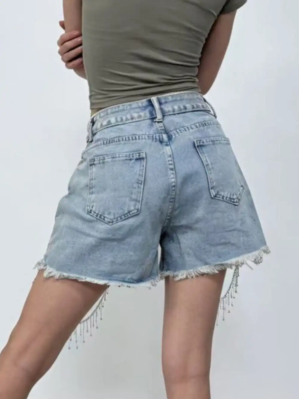 Rhinestone Chain Raw Hem Casual Shorts
