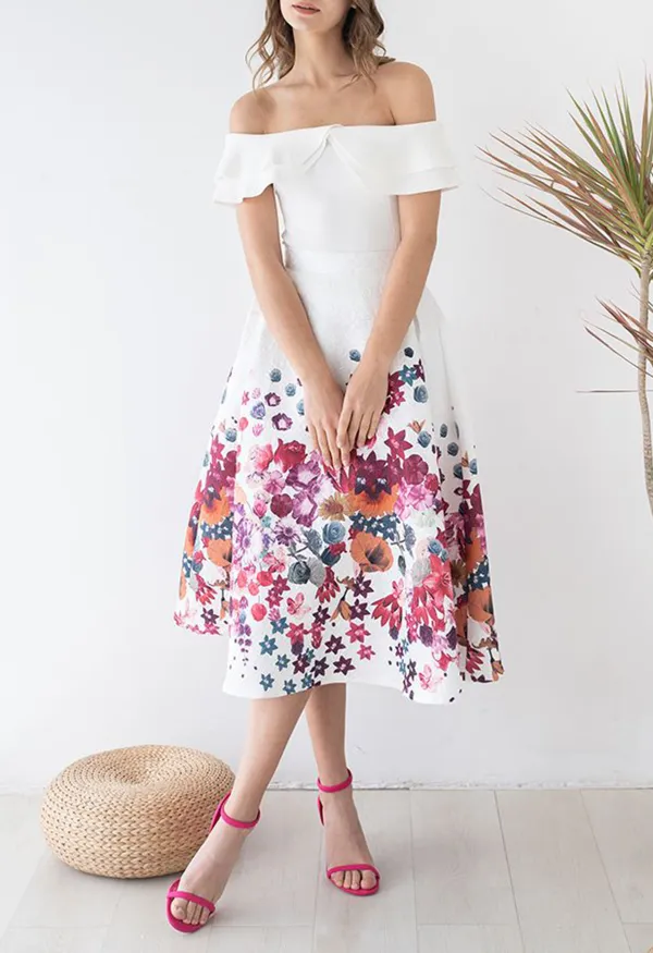 OFF-SHOULDER TIERED CROPPED KNIT TOP IN WHITE