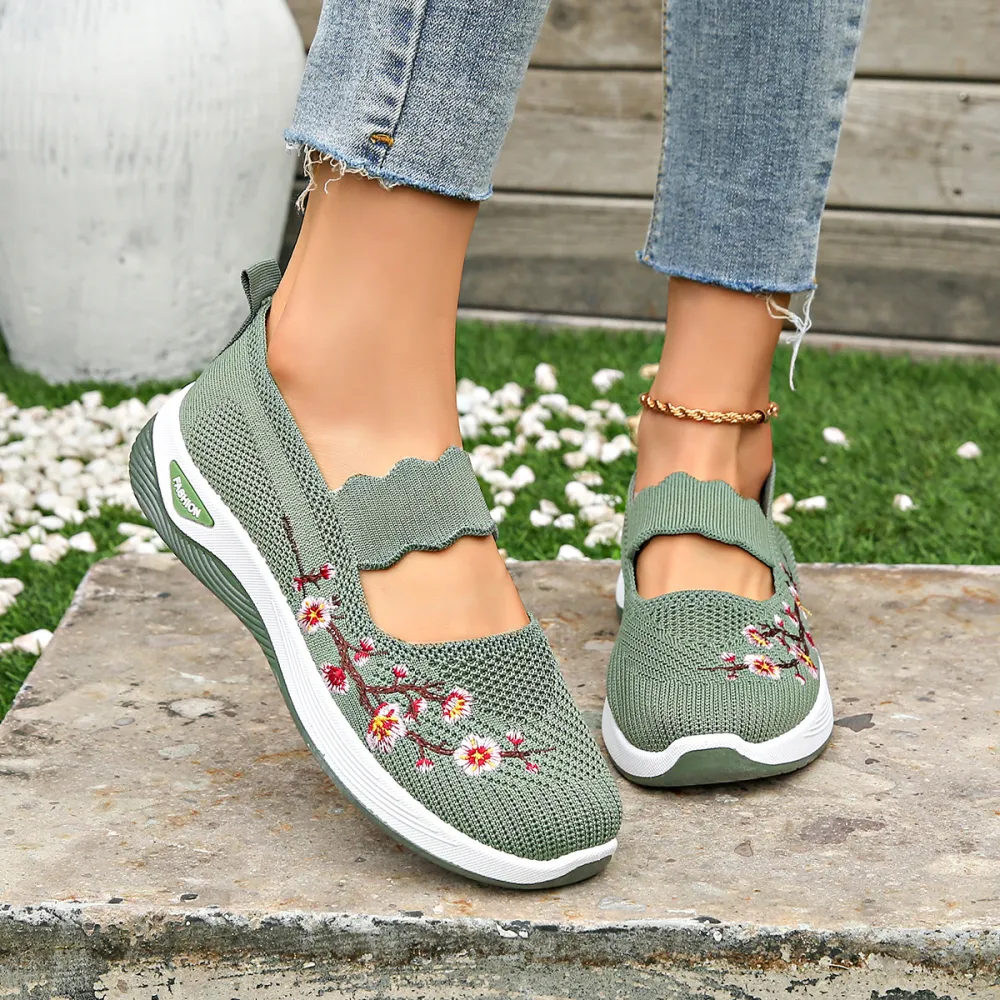 Old Beijing Cloth Shoes Soft Sole Comfortable Middle-Aged and Elderly Mom Shoes