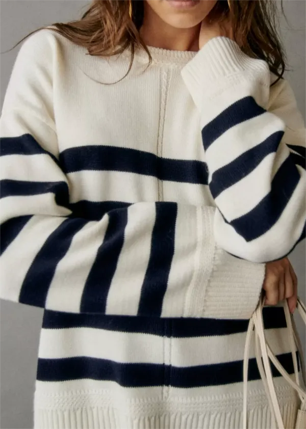 Slightly Oversized Knitwear