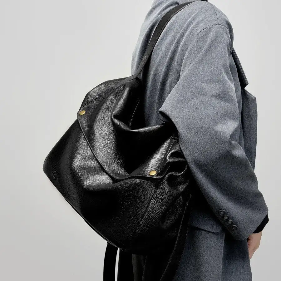 Structured Minimal Leather Handbag