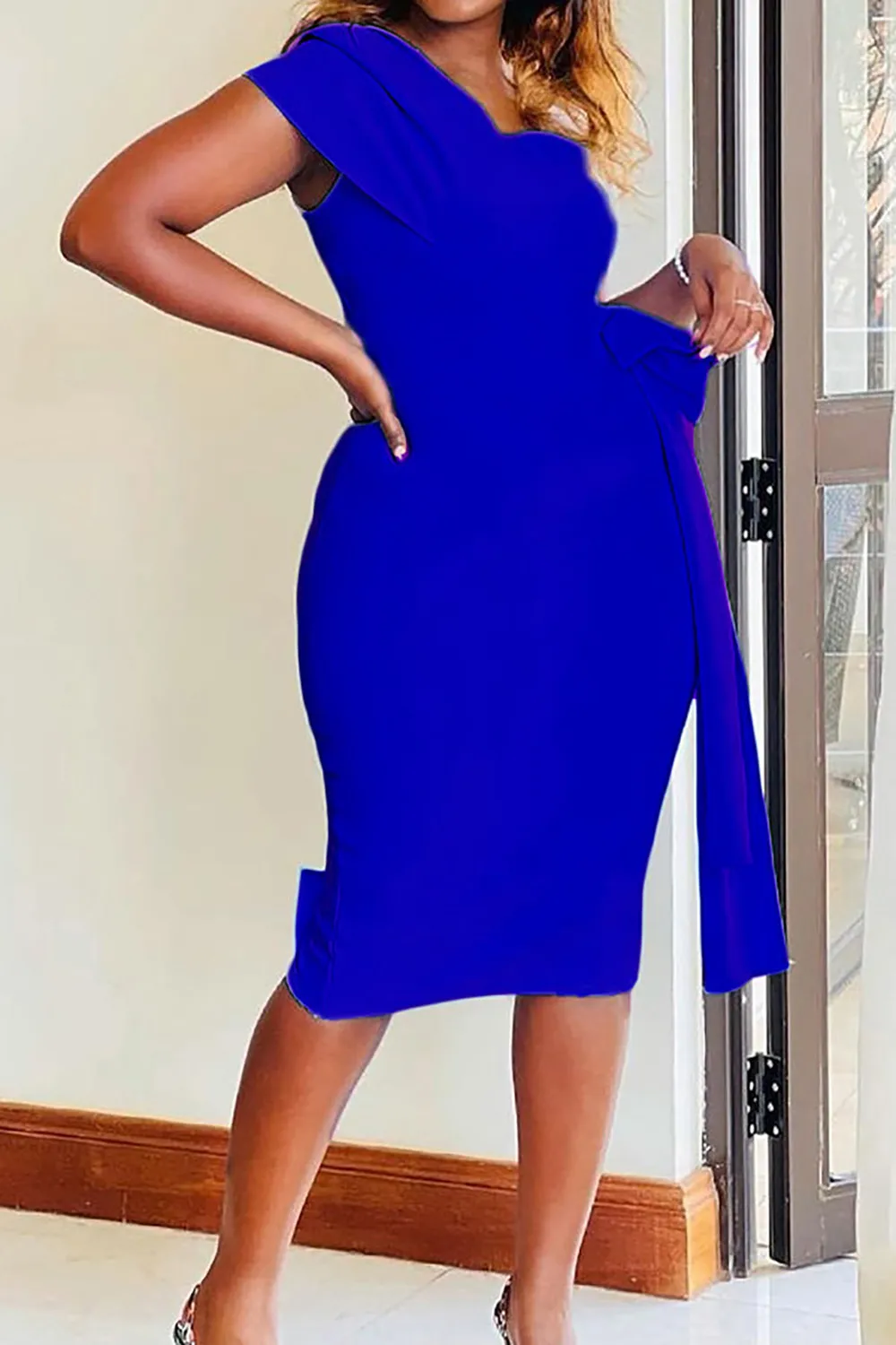 Plus Size White Semi Formal One Shoulder Bodycon Bow Midi Dresses
