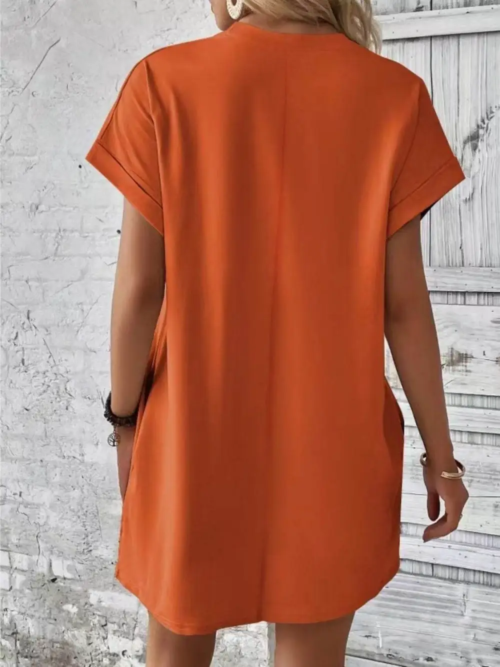 Pocketed Round Neck Short Sleeve Casual Dress