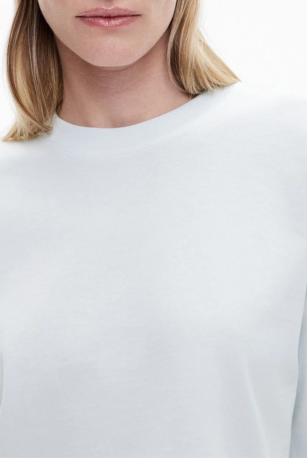 Black Short-Sleeved Casual T-Shirt